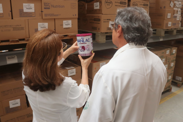 Ação preventiva visa garantir que lotes contaminados não cheguem às prateleiras e aos lares potiguares. Foto: SMS