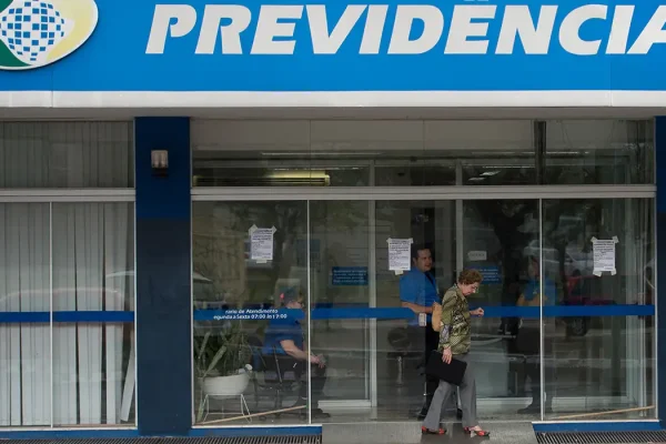 Medida excepcional visa evitar prejuízos aos segurados devido à modernização tecnológica que paralisará o sistema nacional. Foto: Marcelo Camargo/Agência Brasil