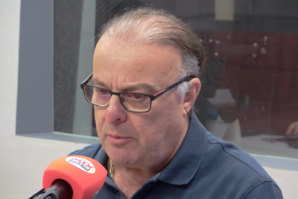 O prefeito de Natal, Paulinho Freire, durante a apresentação da mensagem anual com o plano de metas para a capital.
Foto: Reprodução/YouTube