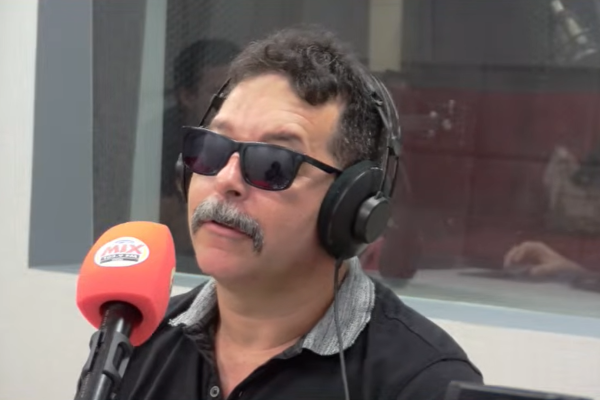 Sargento Manassés durante entrevista: diagnóstico aponta avanço do crime organizado e falta de respaldo jurídico para policiais.
Foto: Reprodução/YouTube