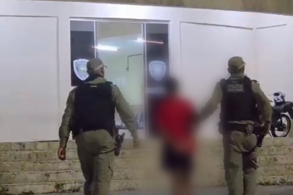 Ocorrência foi registrada na Zona Norte de Natal; o condutor de 14 anos realizava manobras proibidas.
Foto: Divulgação/Polícia Militar